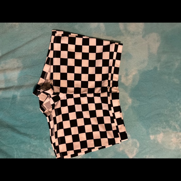 Large black and white FN checkered shorts - Picture 1 of 6